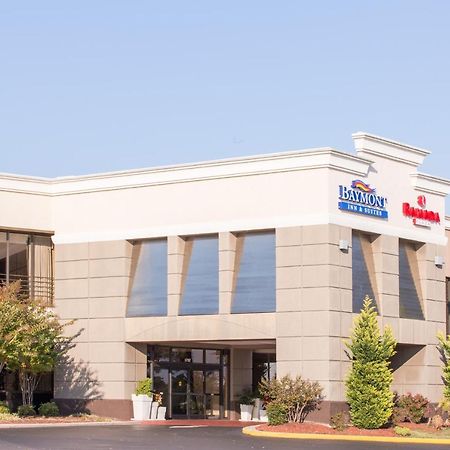 Baymont By Wyndham Fayetteville Fort Bragg Area Exterior photo